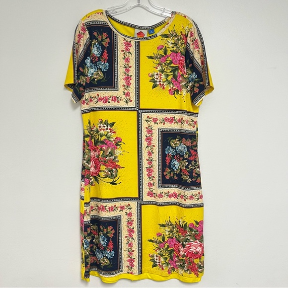 Farm Rio For Anthropologie Medium Dress Patchwork Floral Short Sleeve Shift - Picture 2 of 6